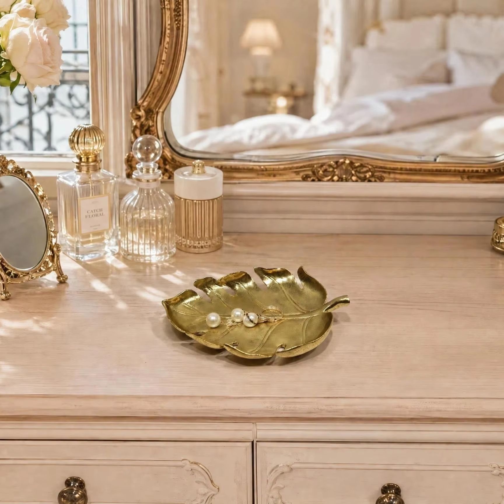 Light Luxury Golden Leaf Stora - Luxury Lifestyle Items 评论和价格